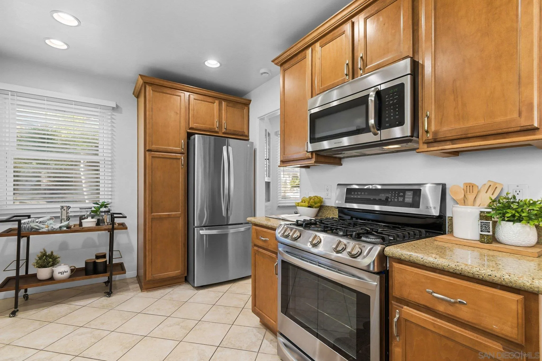 3143 Meadow Grove Dr