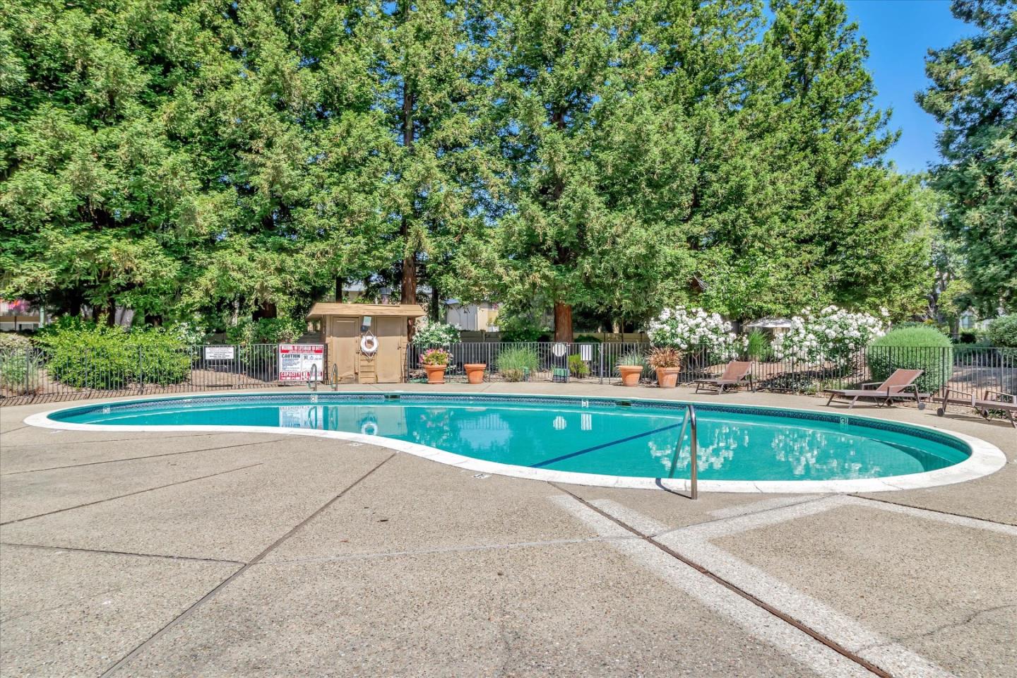 1033 Crestview Drive 310