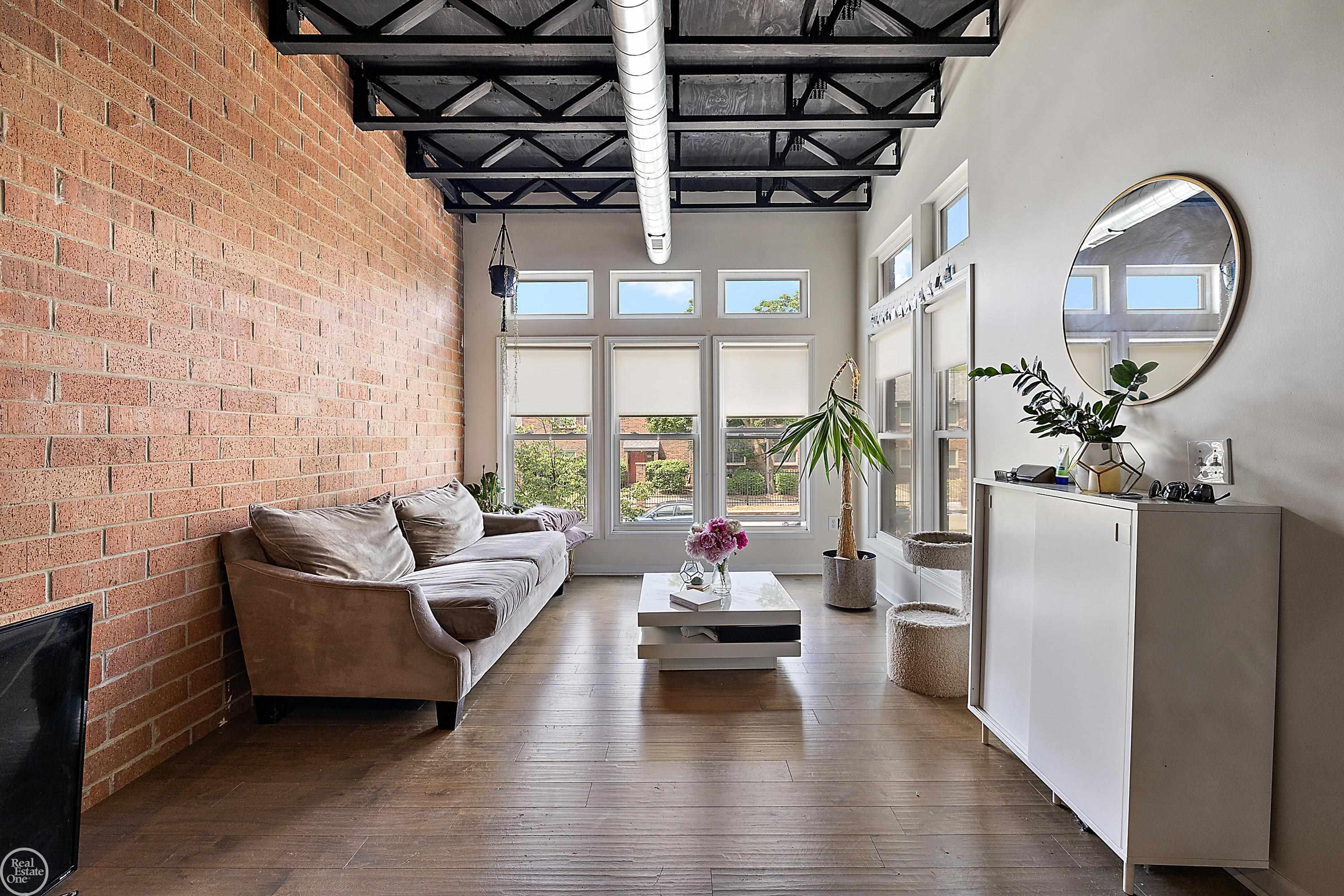 4430 3rd St Unit: Unit #8