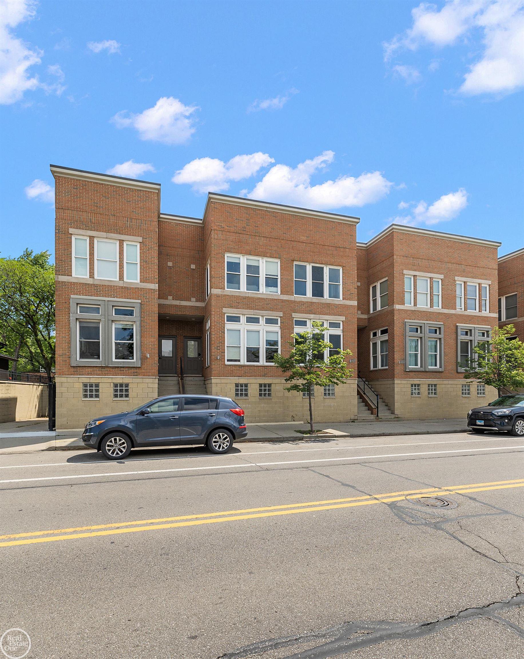 4430 3rd St Unit: Unit #8