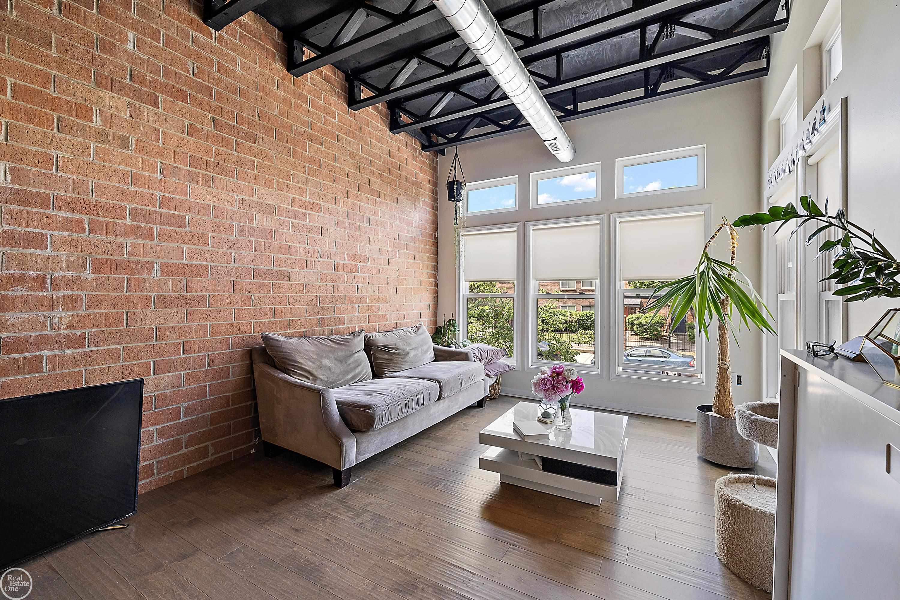 4430 3rd St Unit: Unit #8