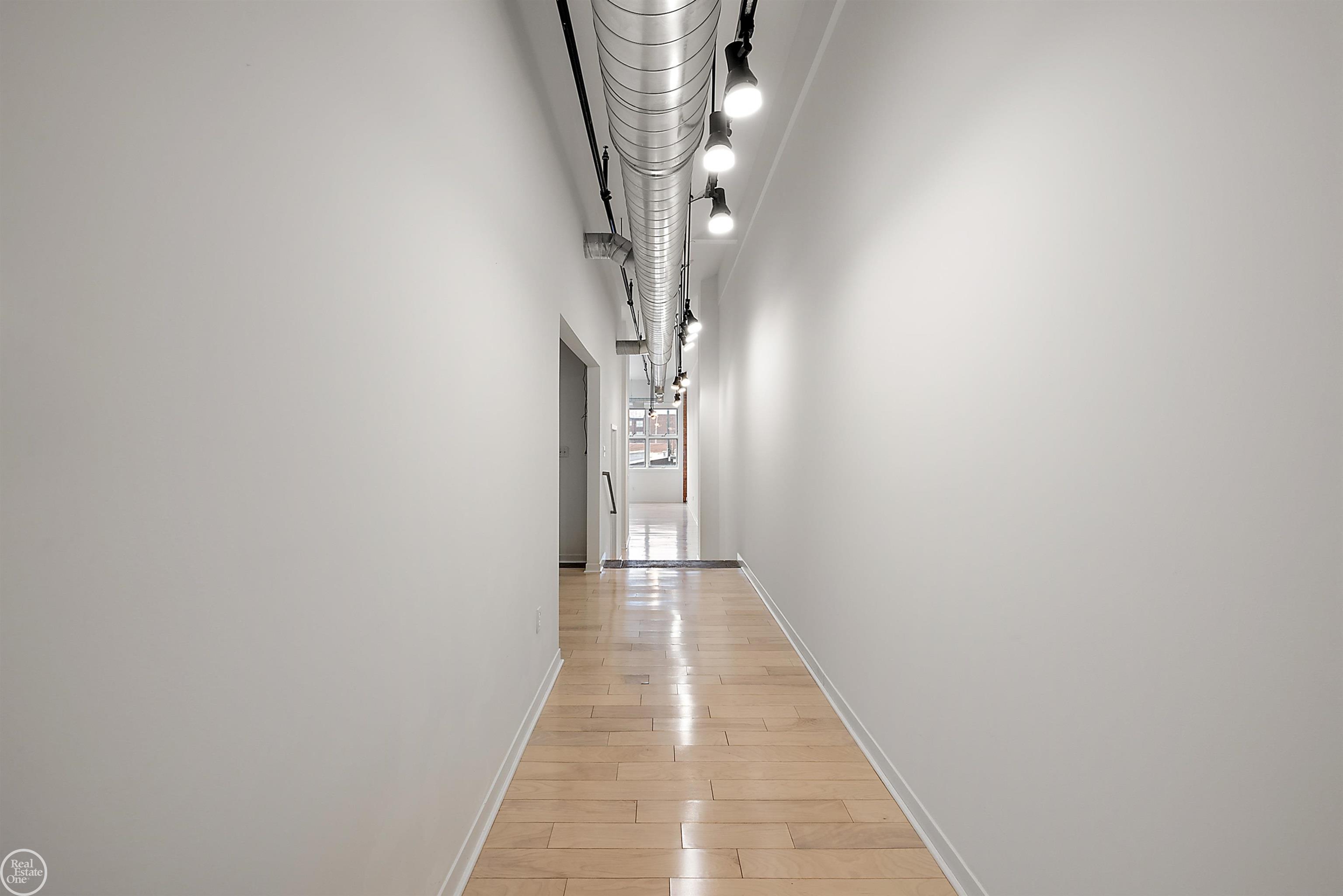 444 W Willis St Unit#89/205 Street Unit: Unit#89/205