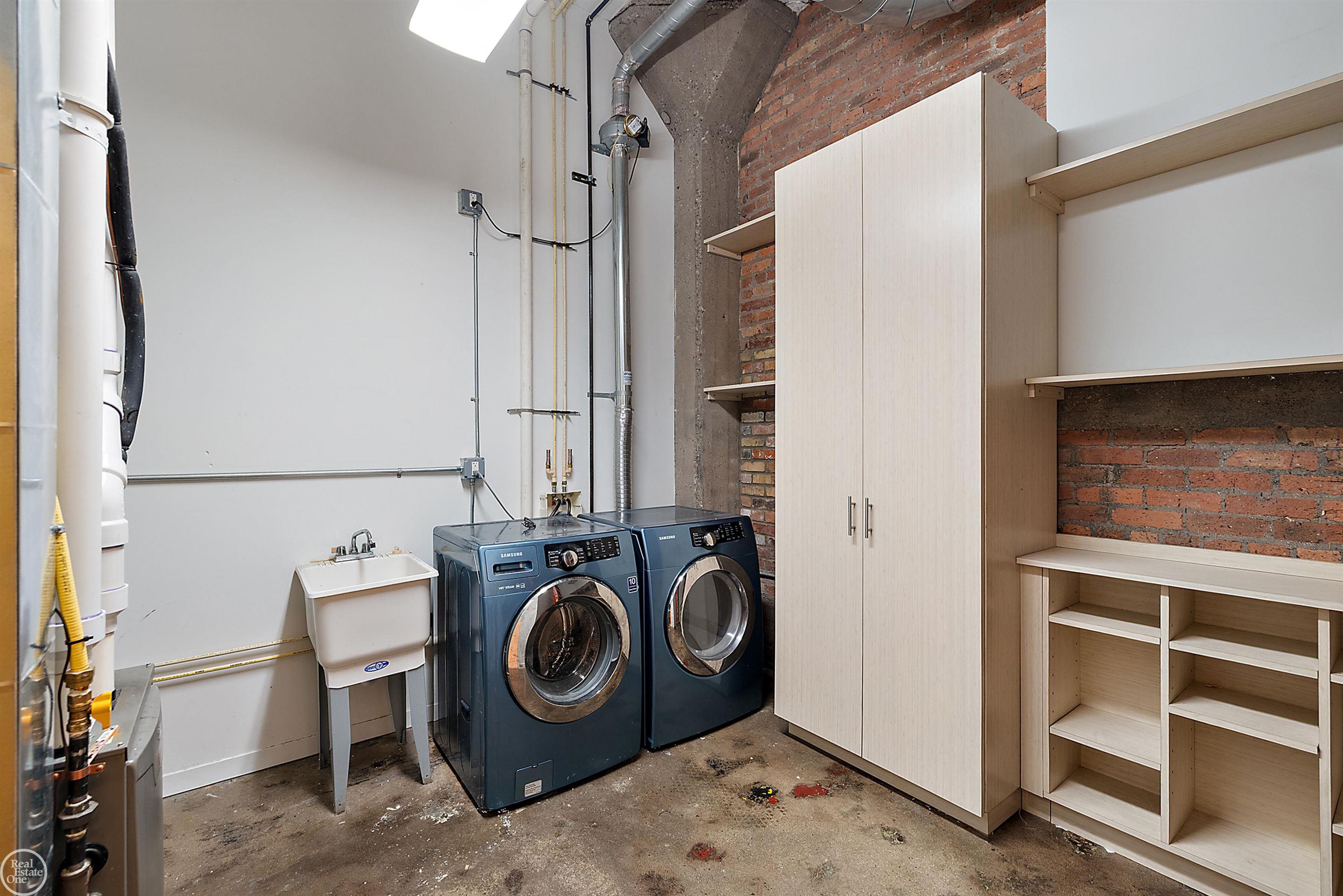 444 W Willis St Unit#89/205 Street Unit: Unit#89/205