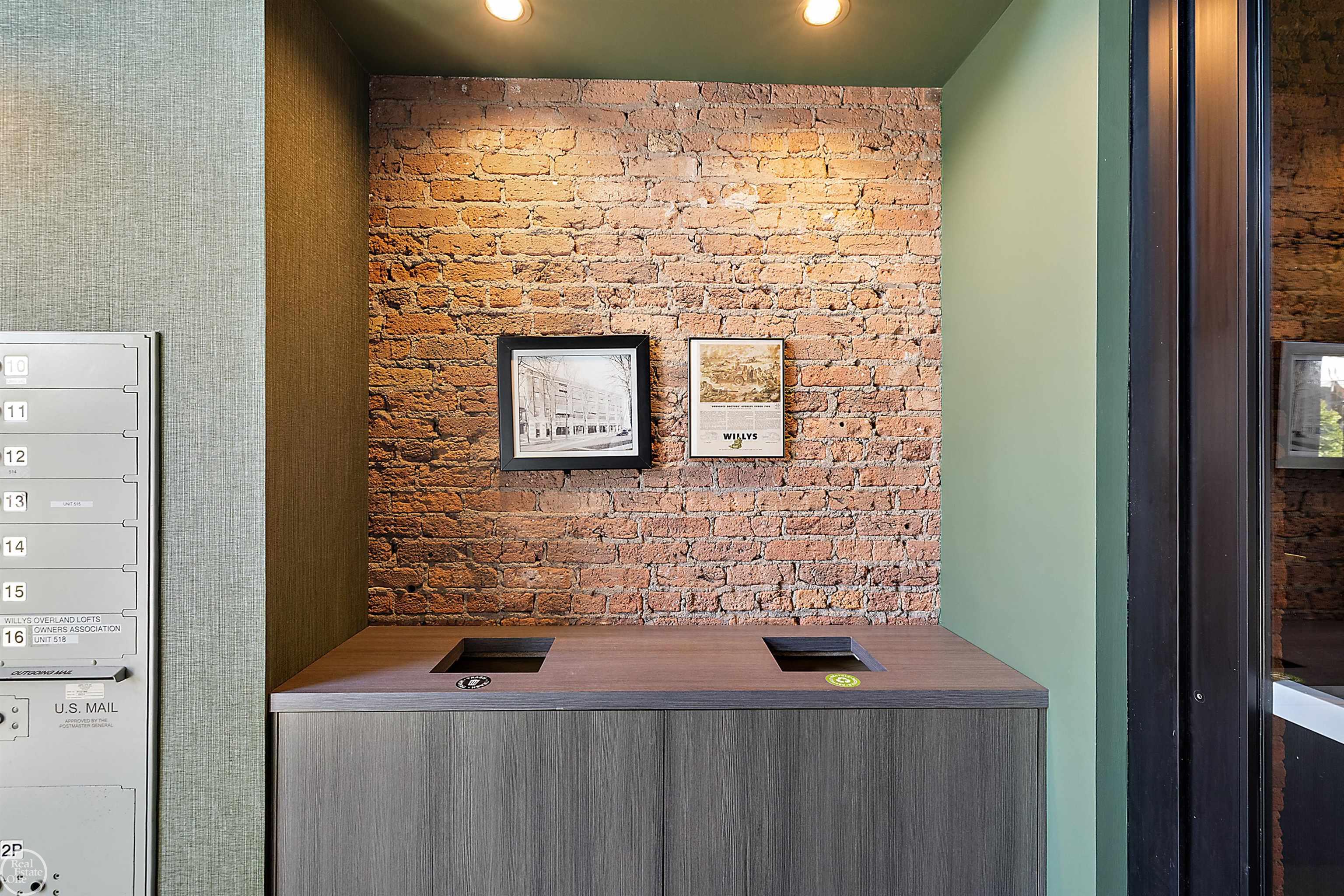444 W Willis St Unit#89/205 Street Unit: Unit#89/205