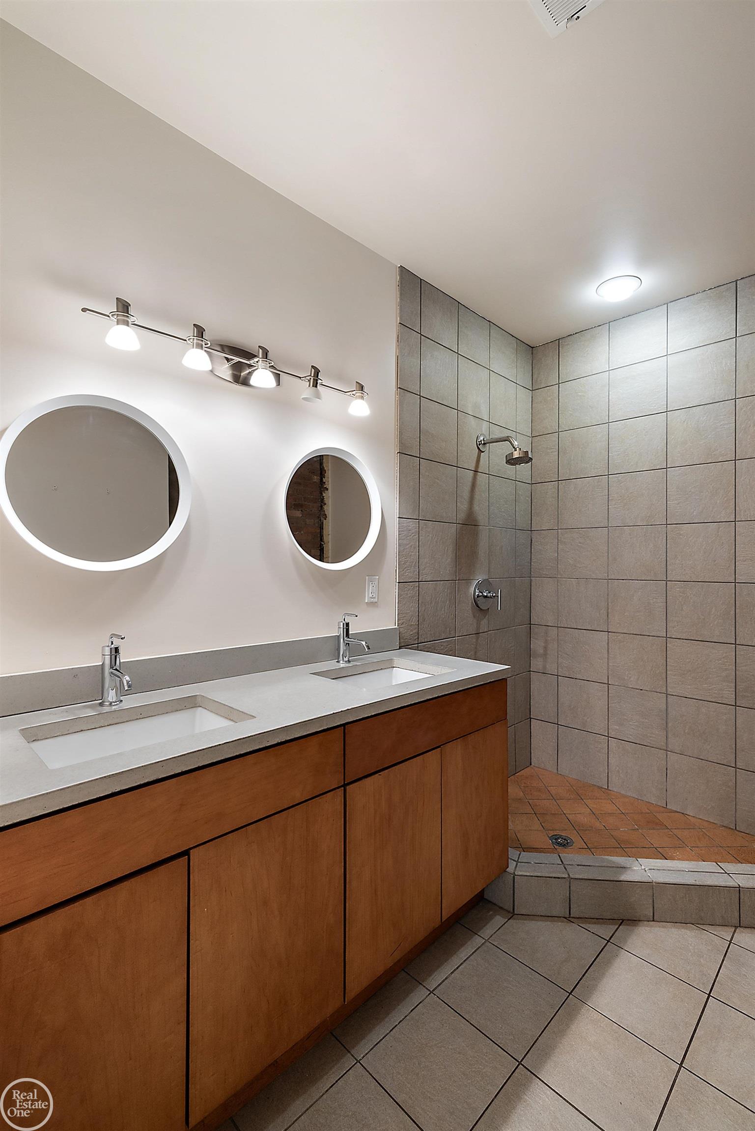 444 W Willis St Unit#89/205 Street Unit: Unit#89/205