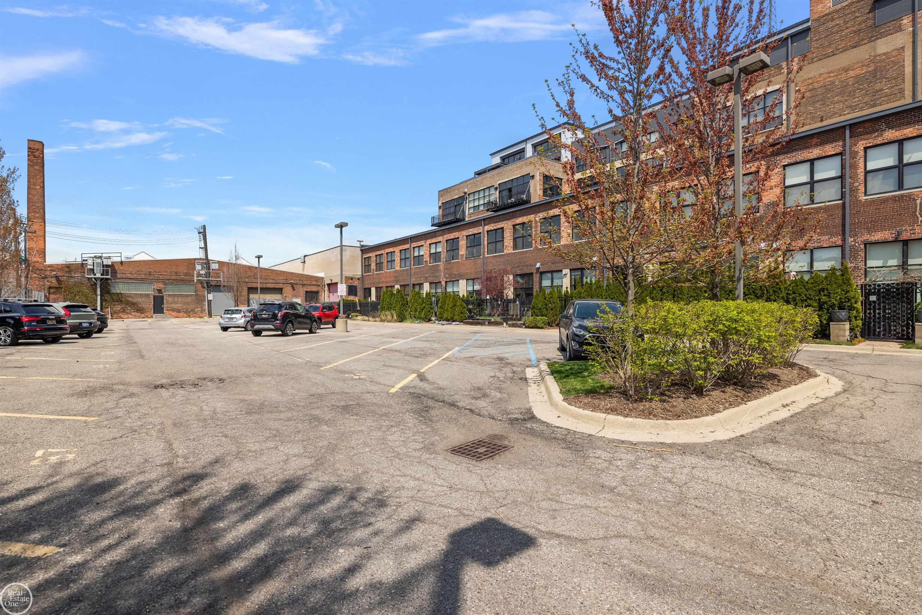444 W Willis St Unit#89/205 Street Unit: Unit#89/205