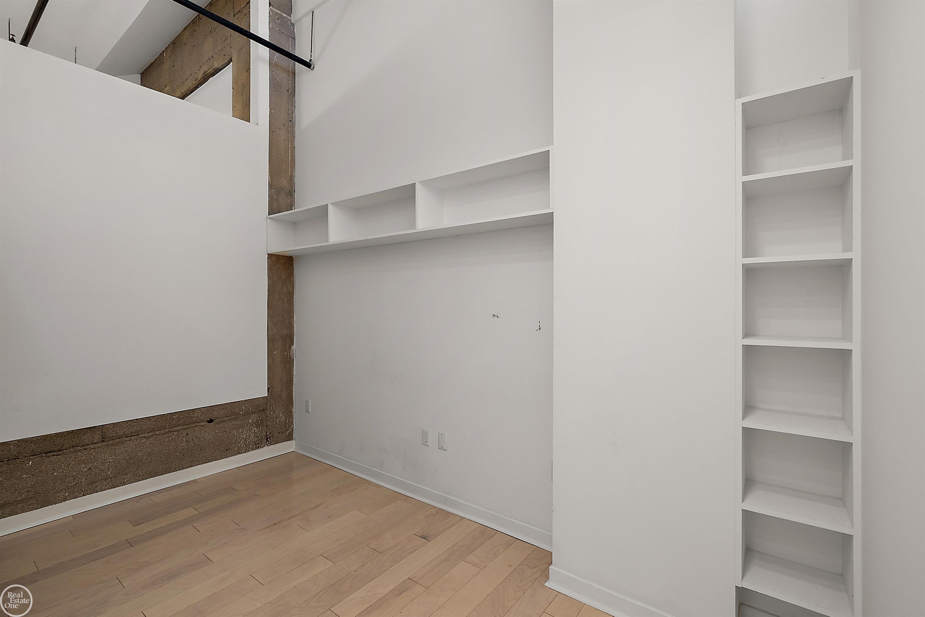 444 W Willis St Unit#89/205 Street Unit: Unit#89/205