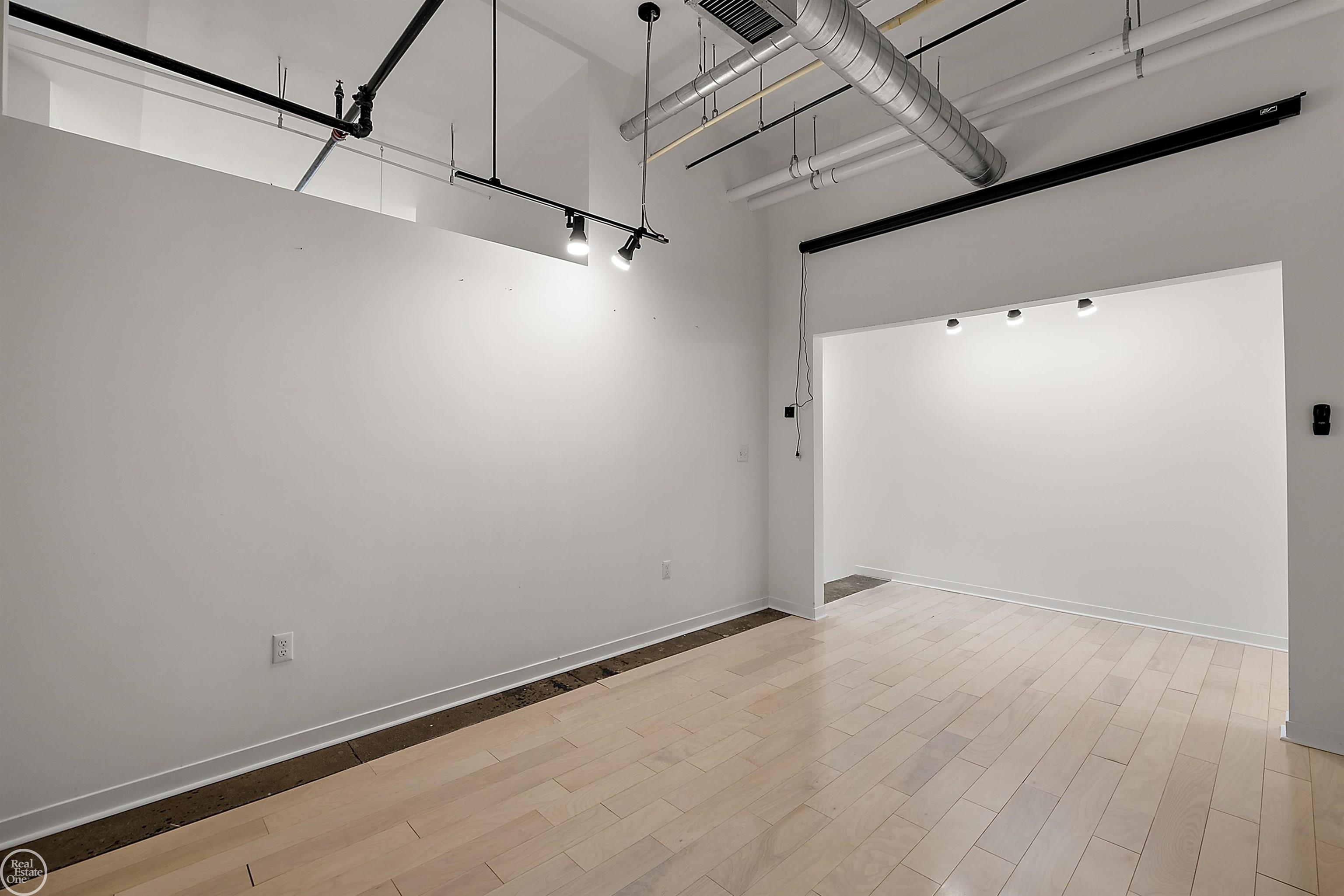 444 W Willis St Unit#89/205 Street Unit: Unit#89/205