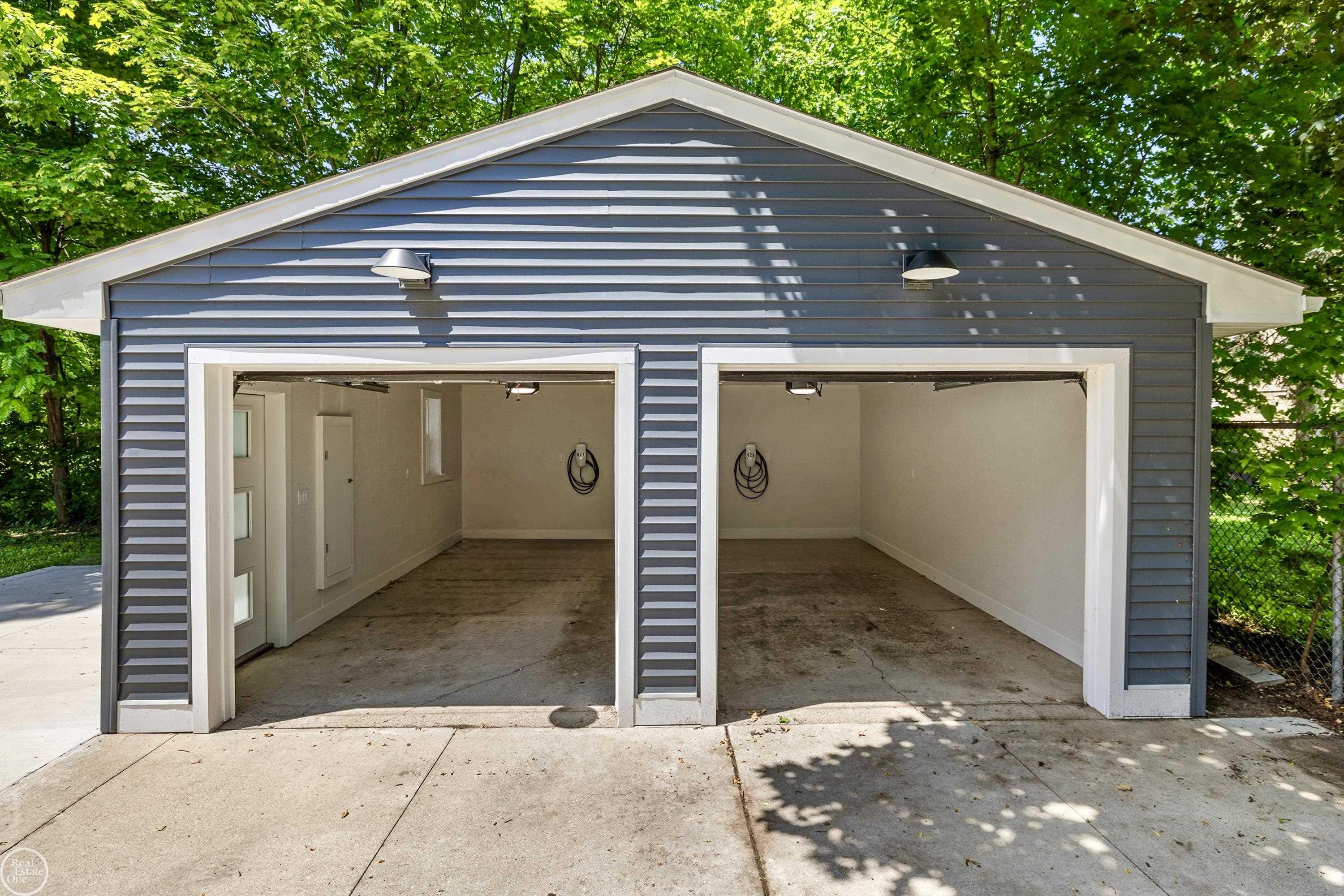 629 Brooks Street
