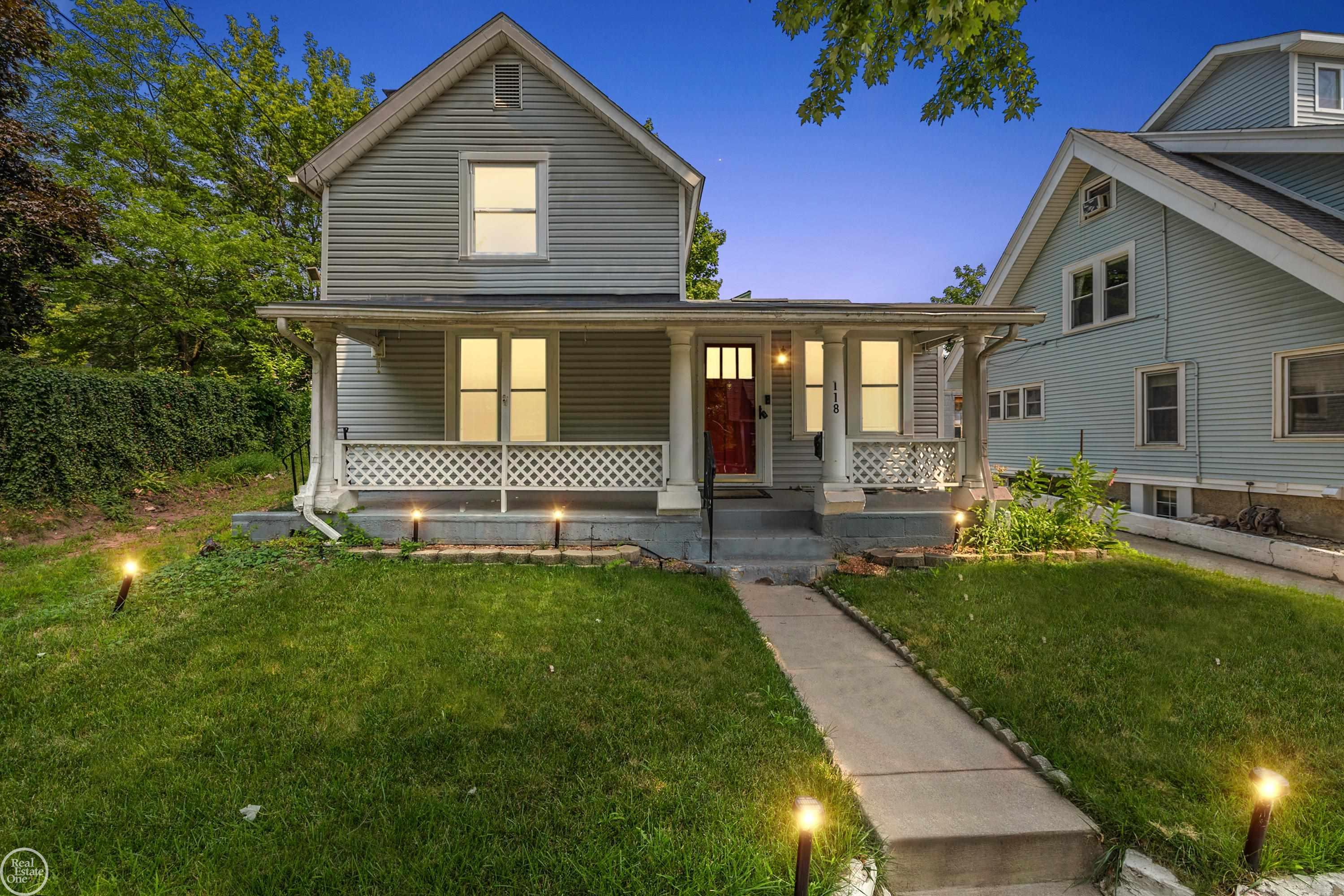 118 W Summit Street