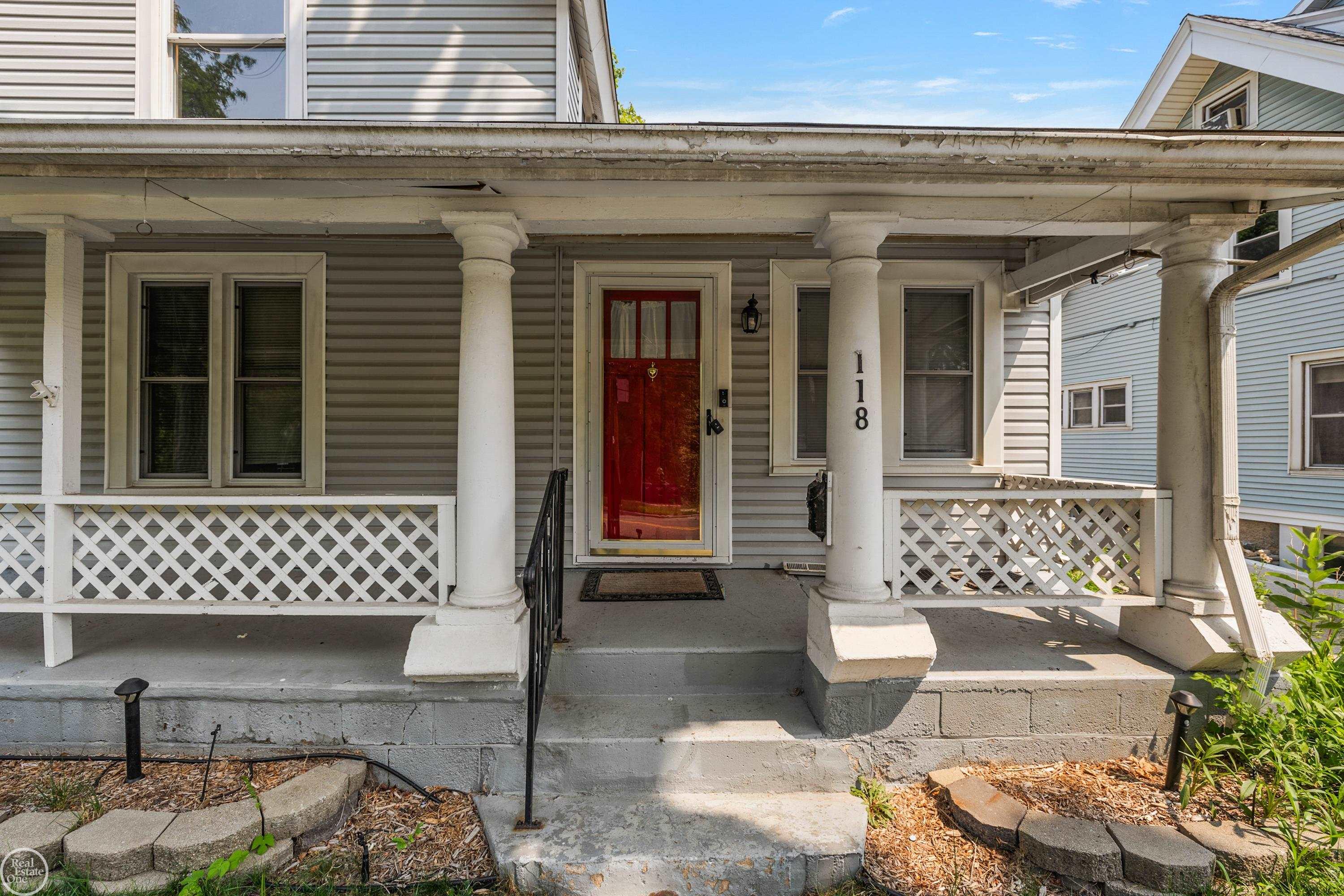 118 W Summit Street