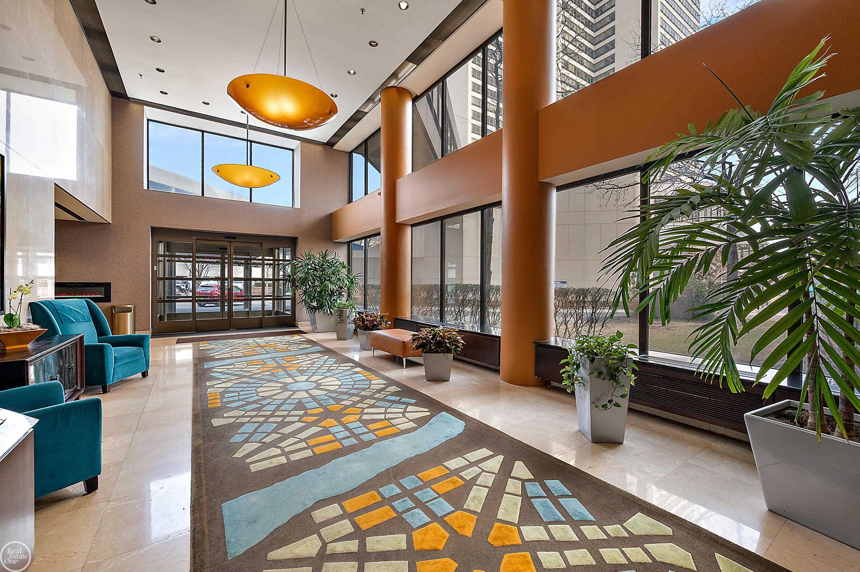 1001 W Jefferson Unit 7b Avenue Bldg 300