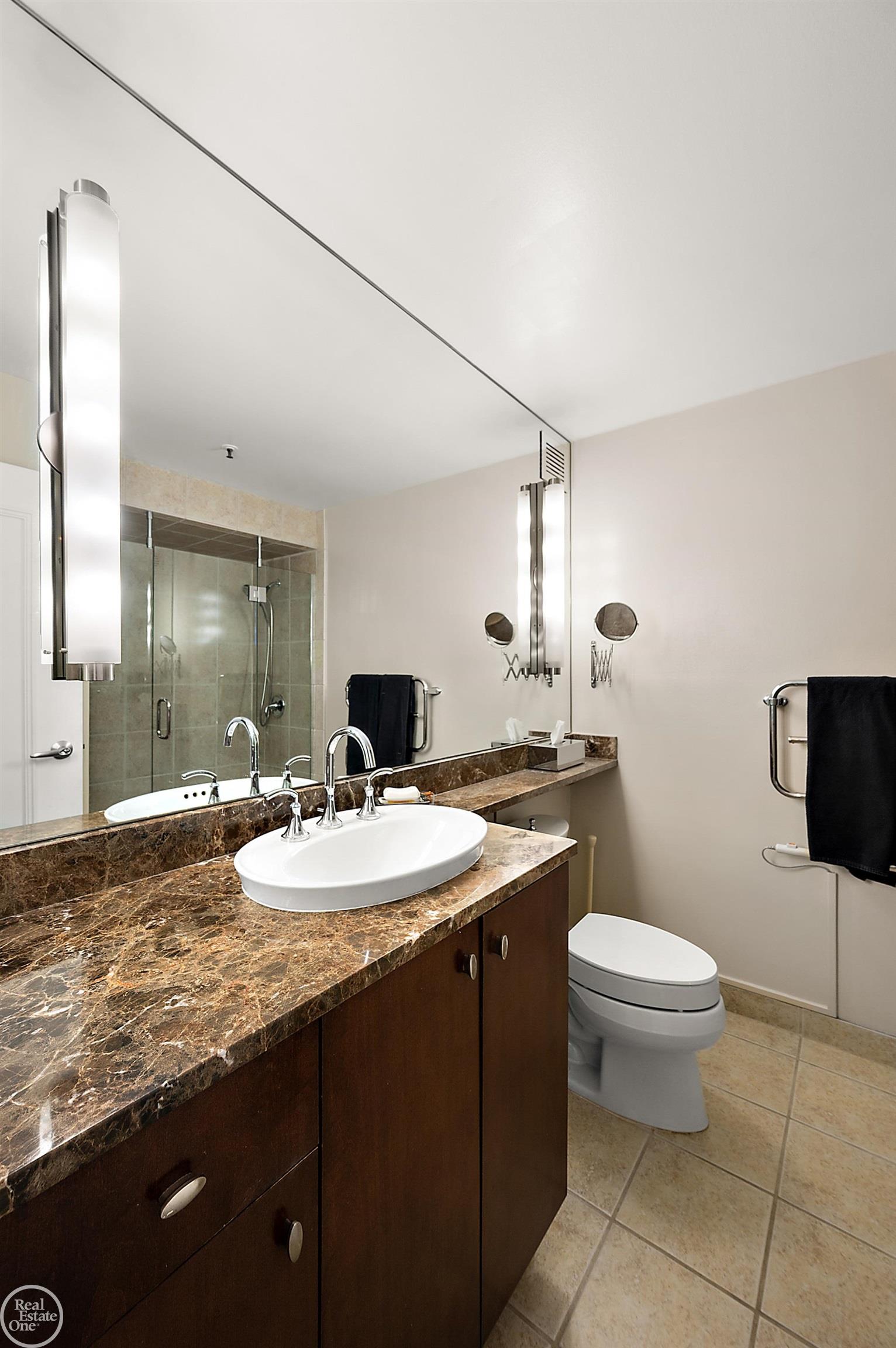 1001 W Jefferson Unit 7b Avenue Bldg 300