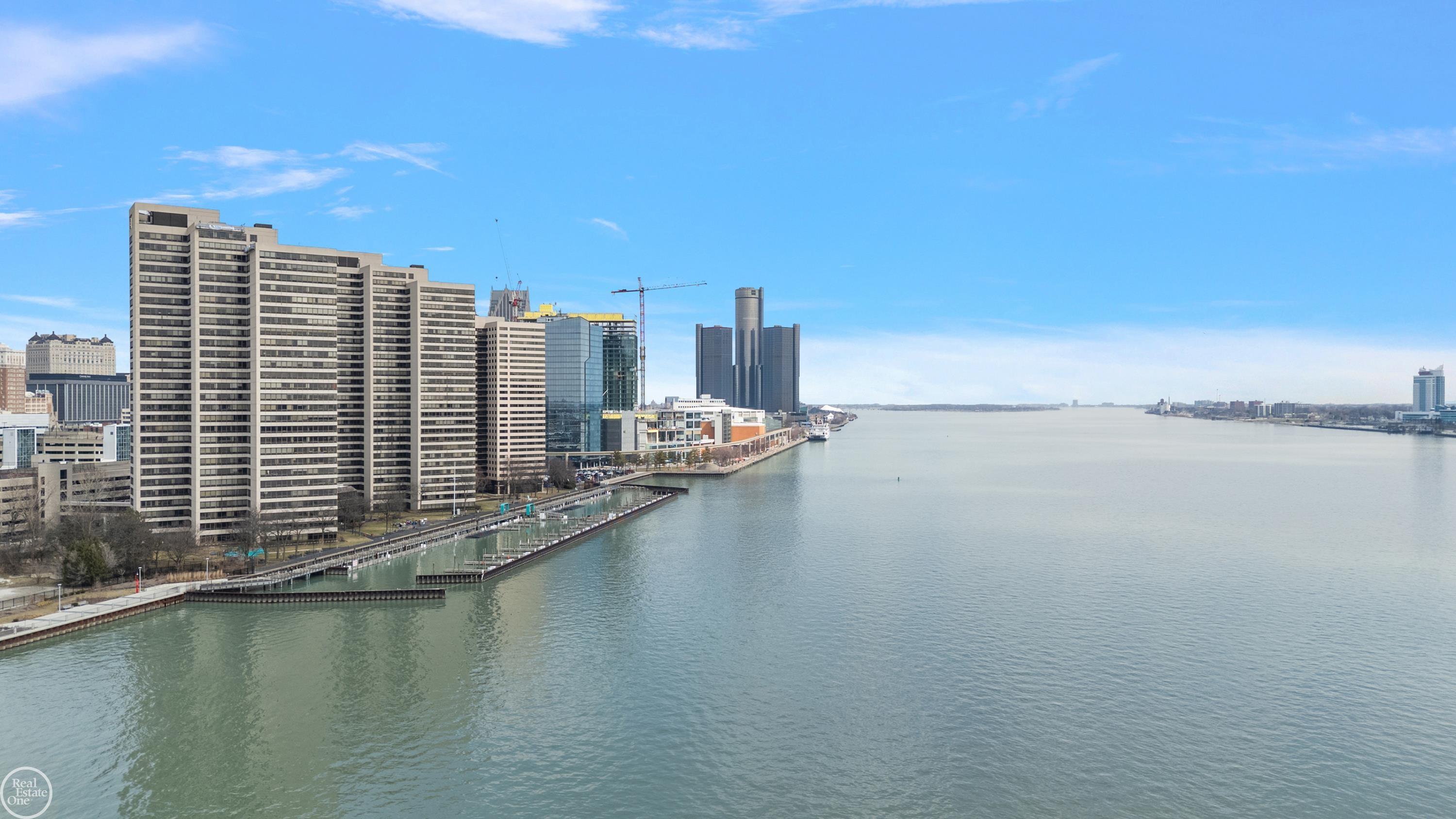 1001 W Jefferson Unit 7b Avenue Bldg 300