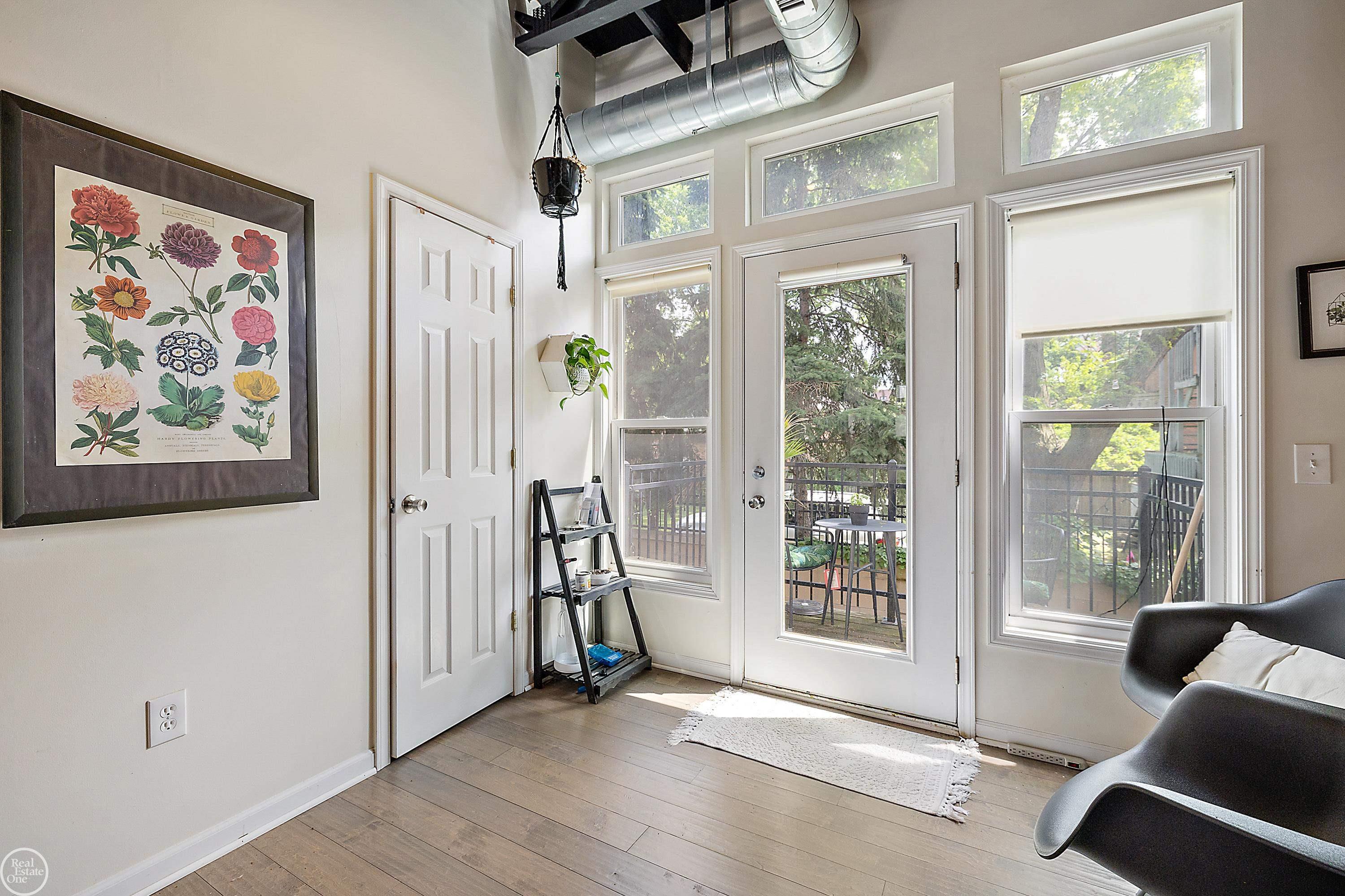 4430 3rd Street Unit: Nine on 3rd