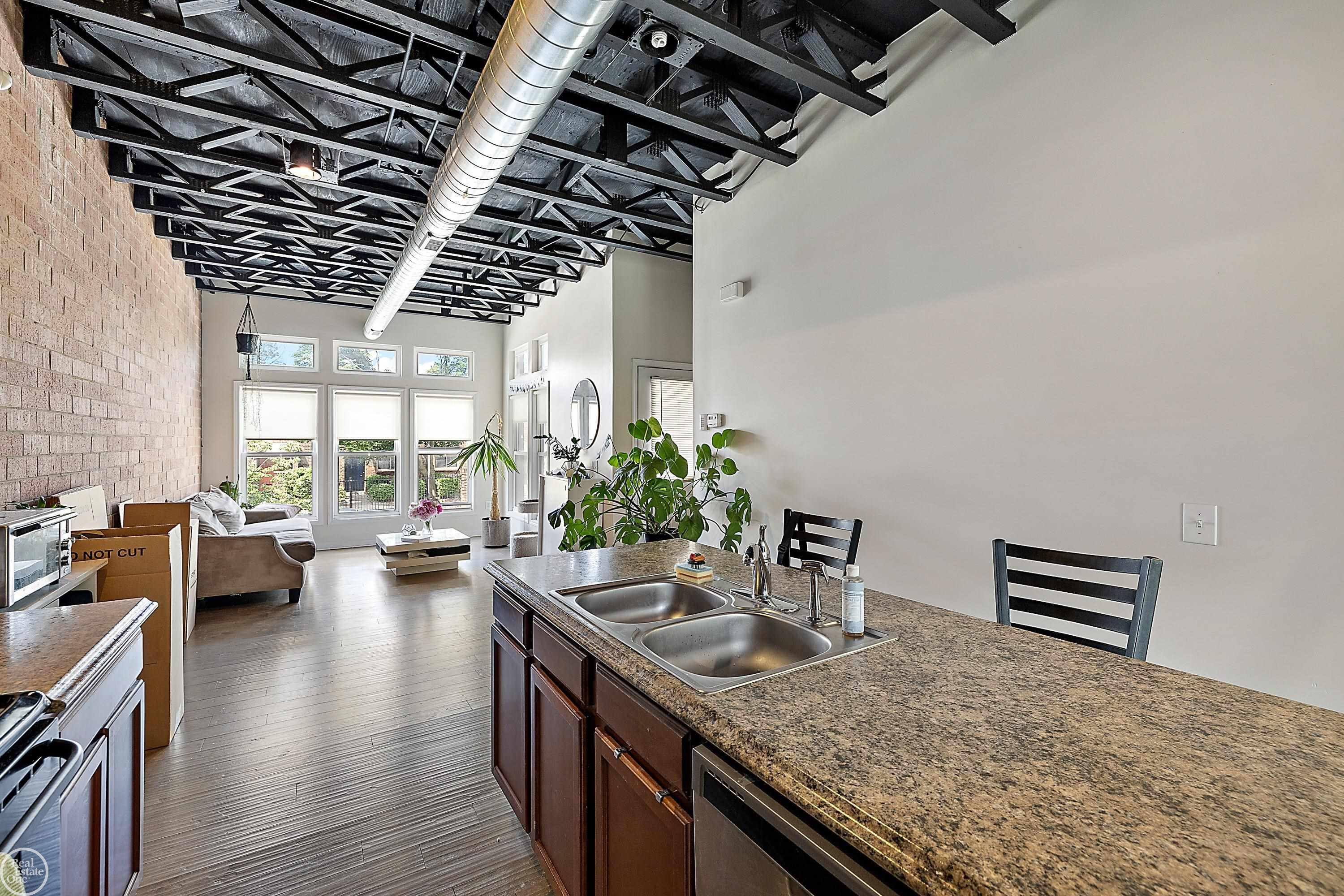 4430 3rd Street Unit: Nine on 3rd