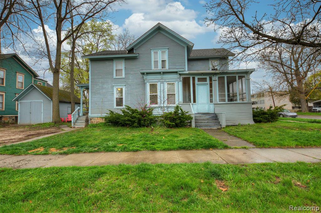 219 Ballard