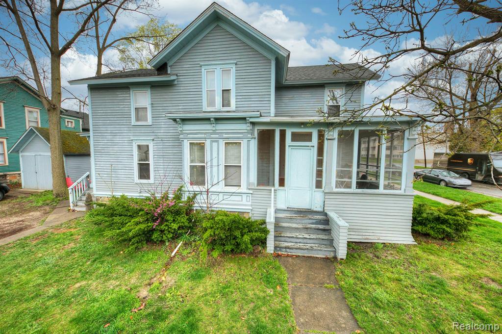 219 Ballard