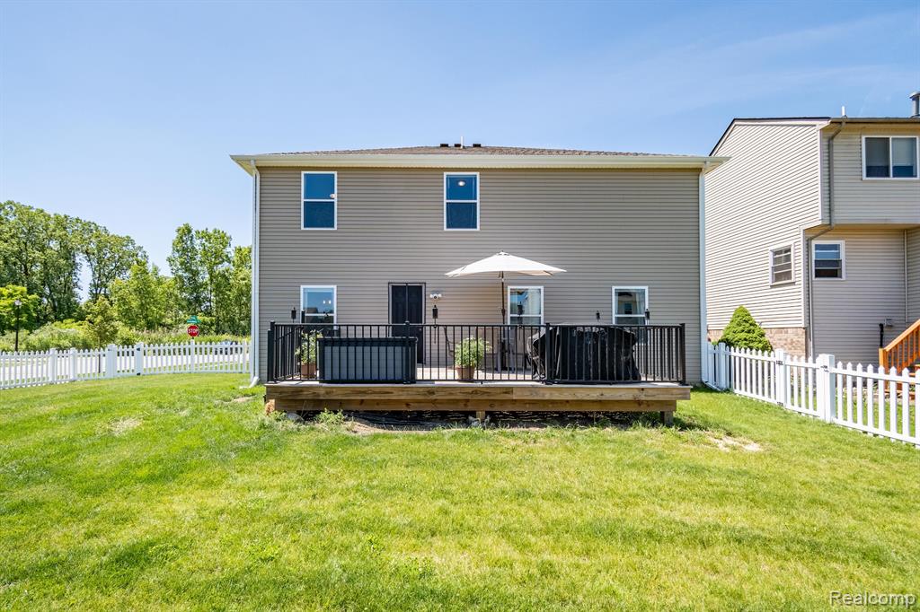 1642 Greenway Drive