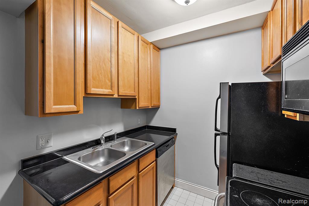 15 E Kirby Street # 322