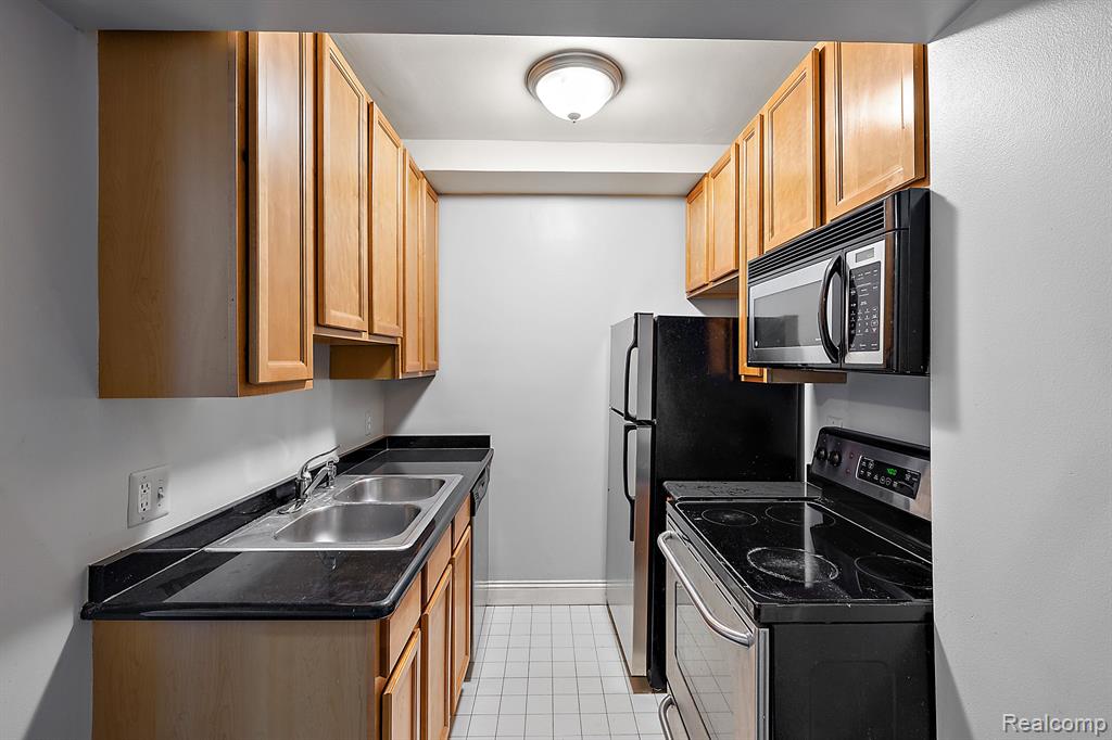 15 E Kirby Street # 322