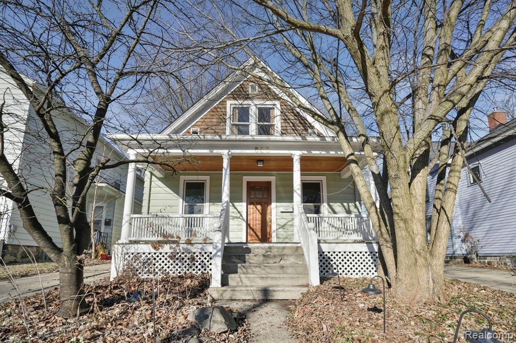 618 S First Street