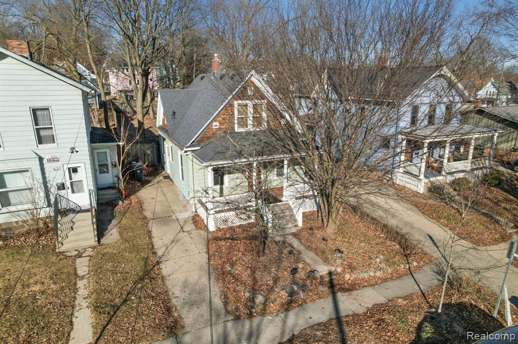 618 S First Street
