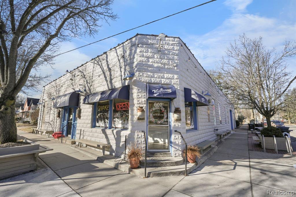 618 S First Street
