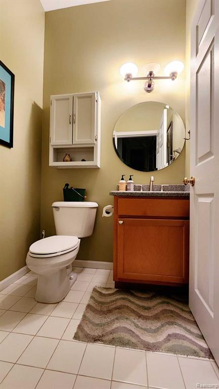 309 E Ferry Street Unit: 8 EAST BUILDING