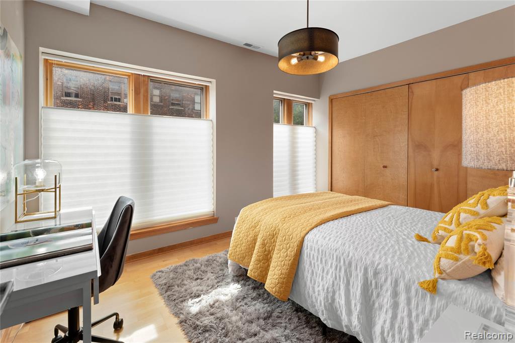 434 W Alexandrine Street # 102