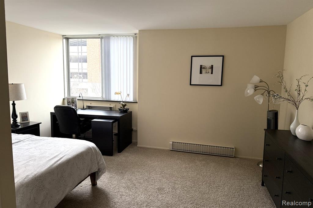 1050 Wall Street # 2E