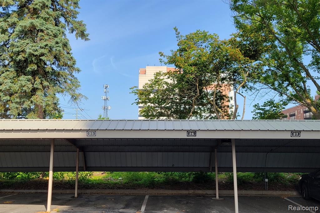 1050 Wall Street # 2E