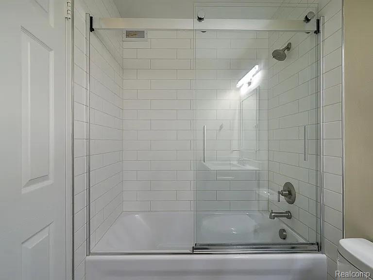 1050 Wall Street # 2E