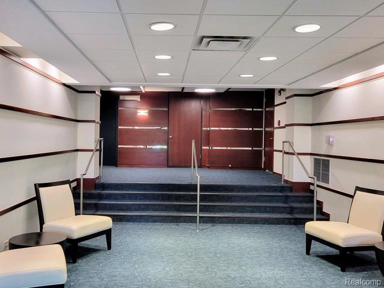 1050 Wall Street # 2E