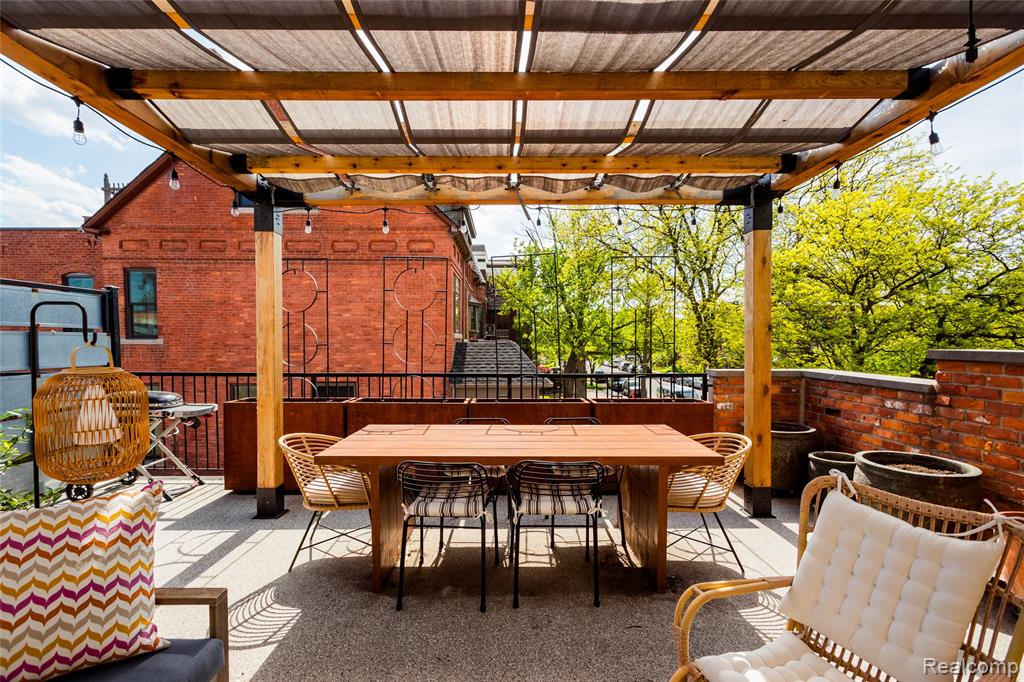 627 W Alexandrine Street # 1