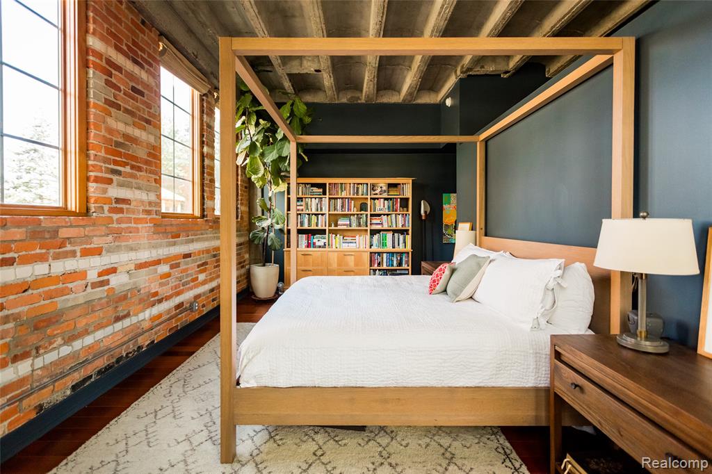 627 W Alexandrine Street # 1