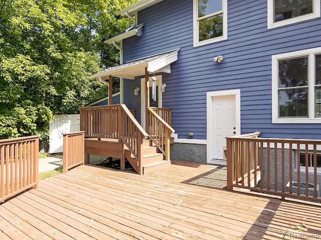 117 W Summit Street