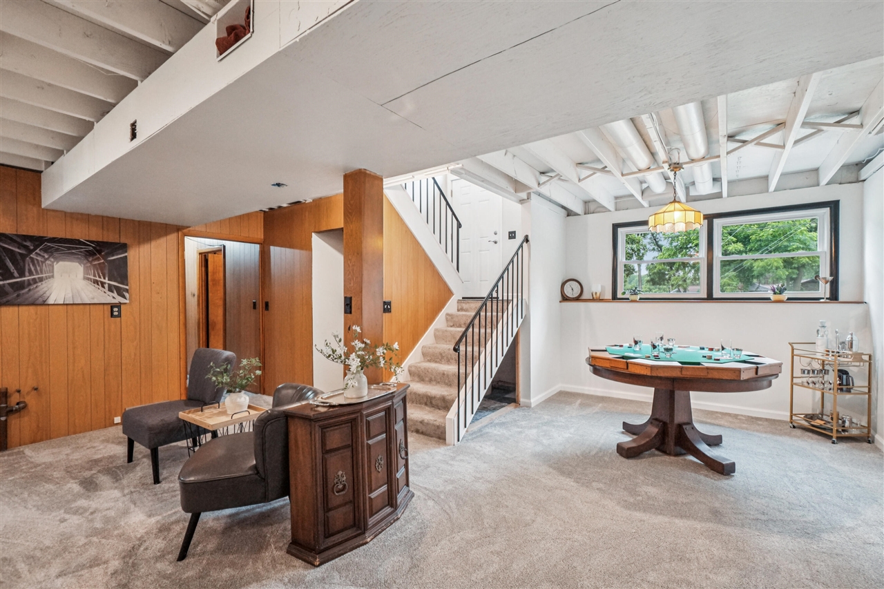 3110 Hilltop Drive