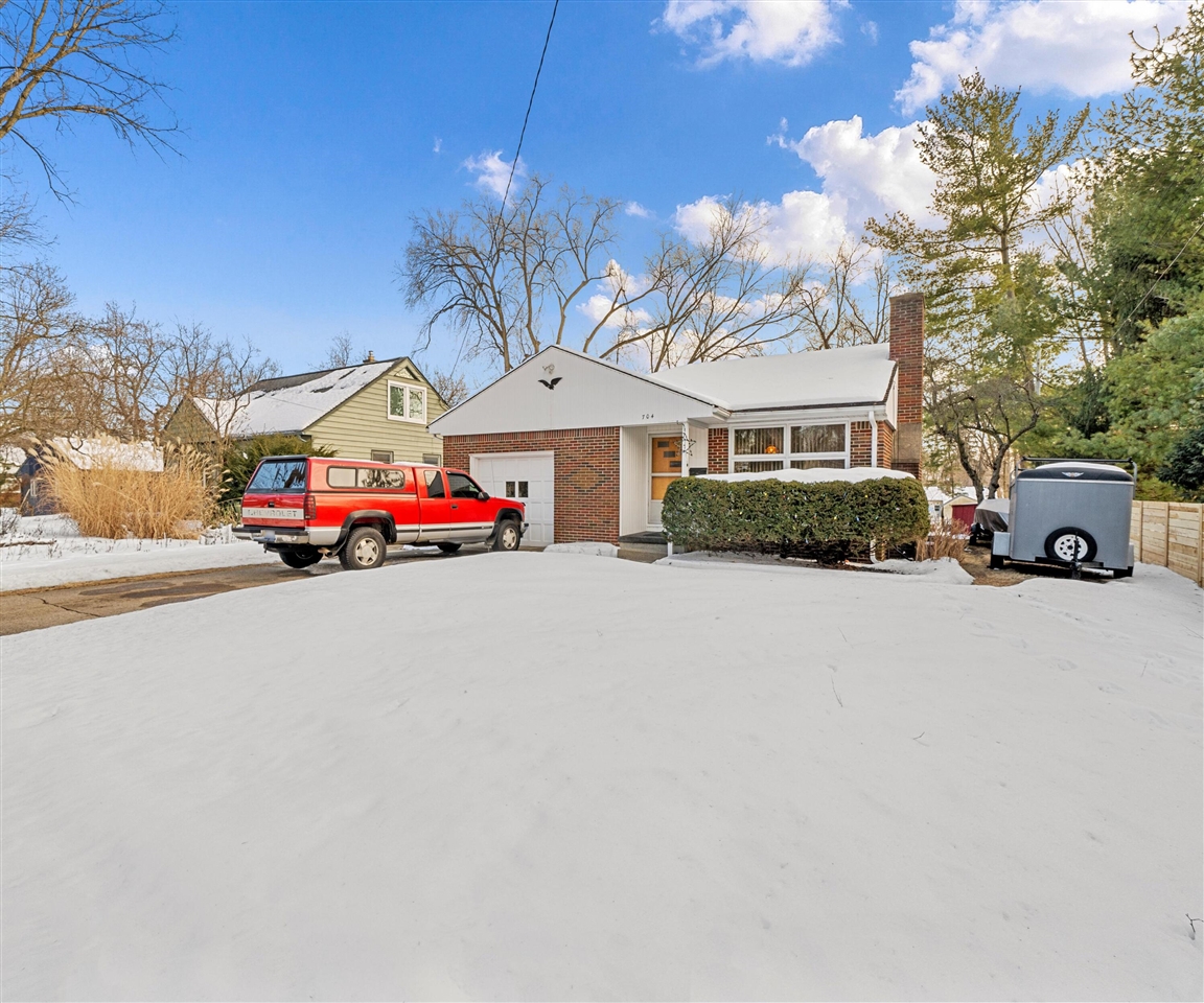 704 Amherst Avenue