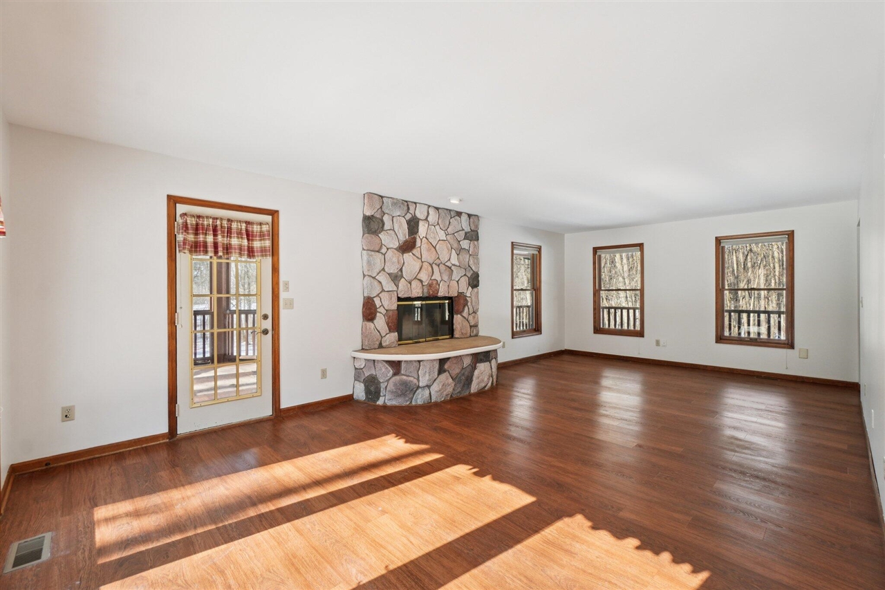 12627 N Territorial Road