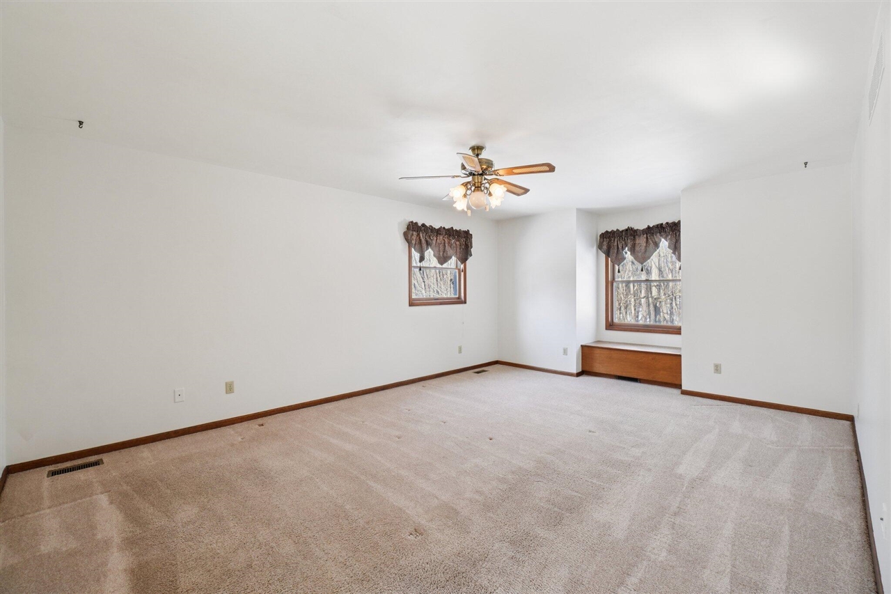 12627 N Territorial Road