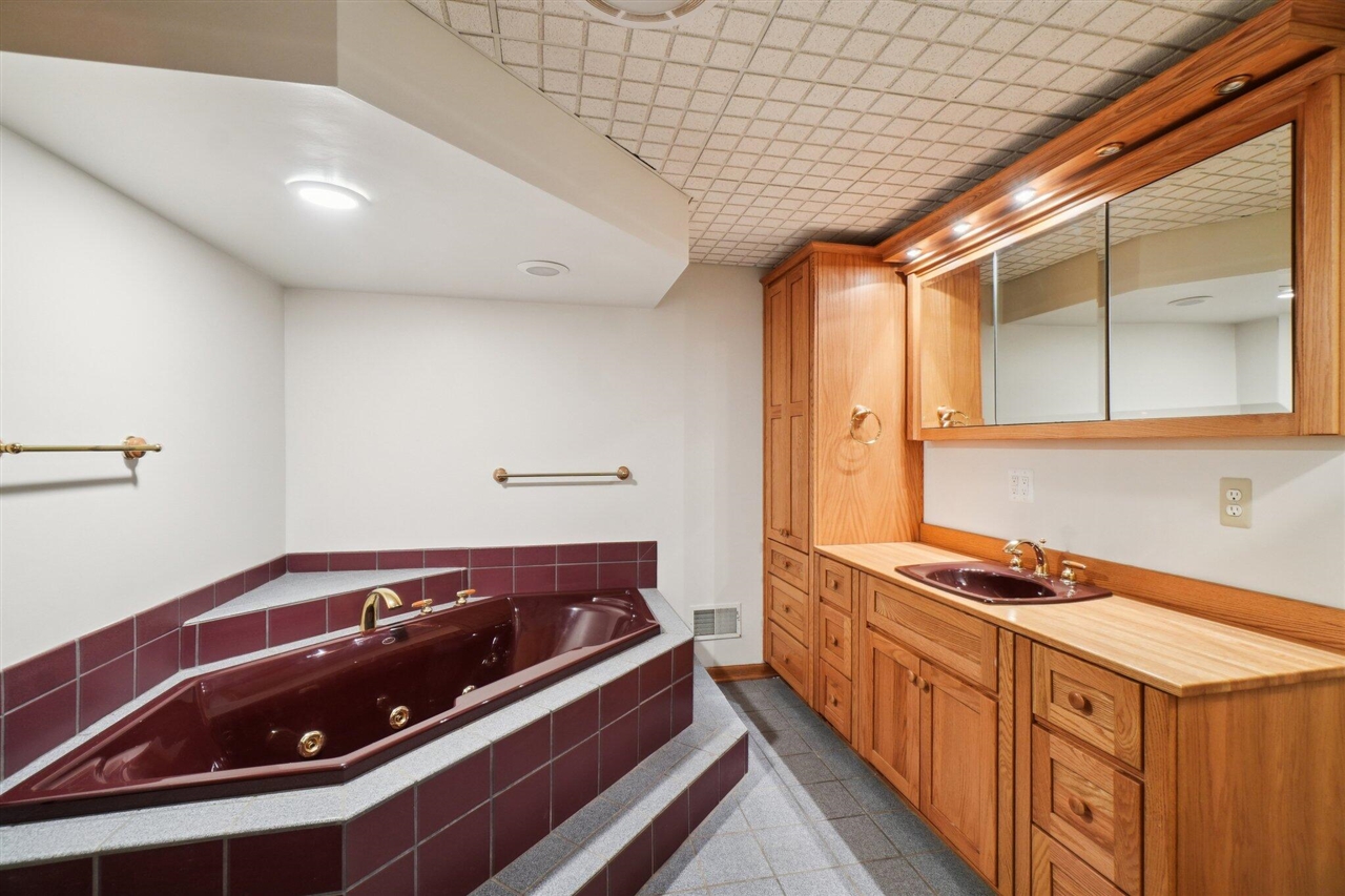 12627 N Territorial Road