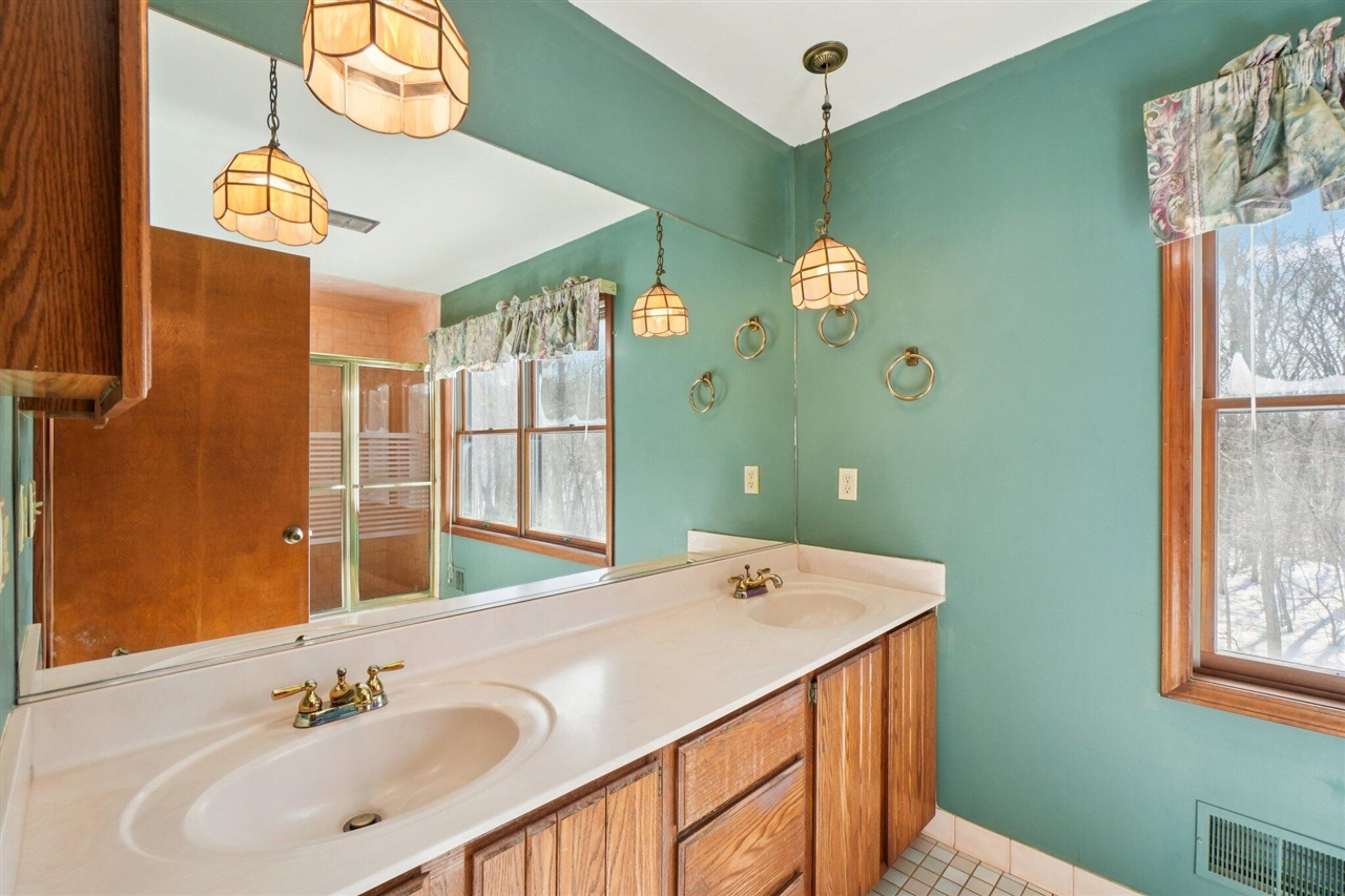 12627 N Territorial Road