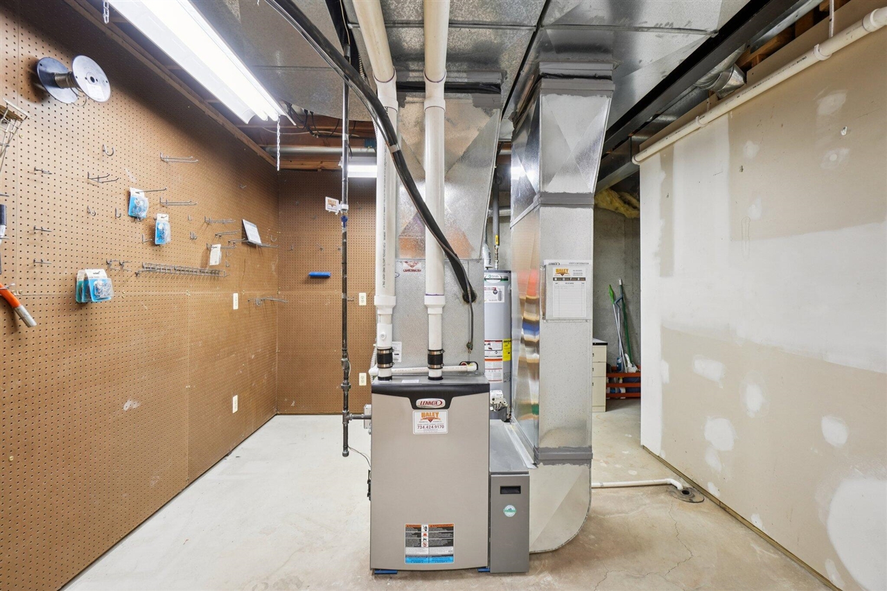 12627 N Territorial Road