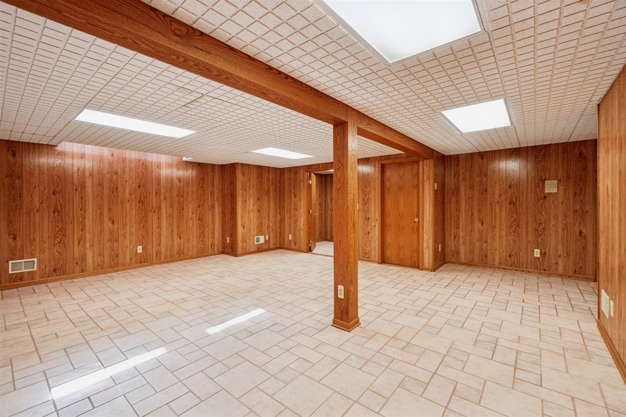 12627 N Territorial Road