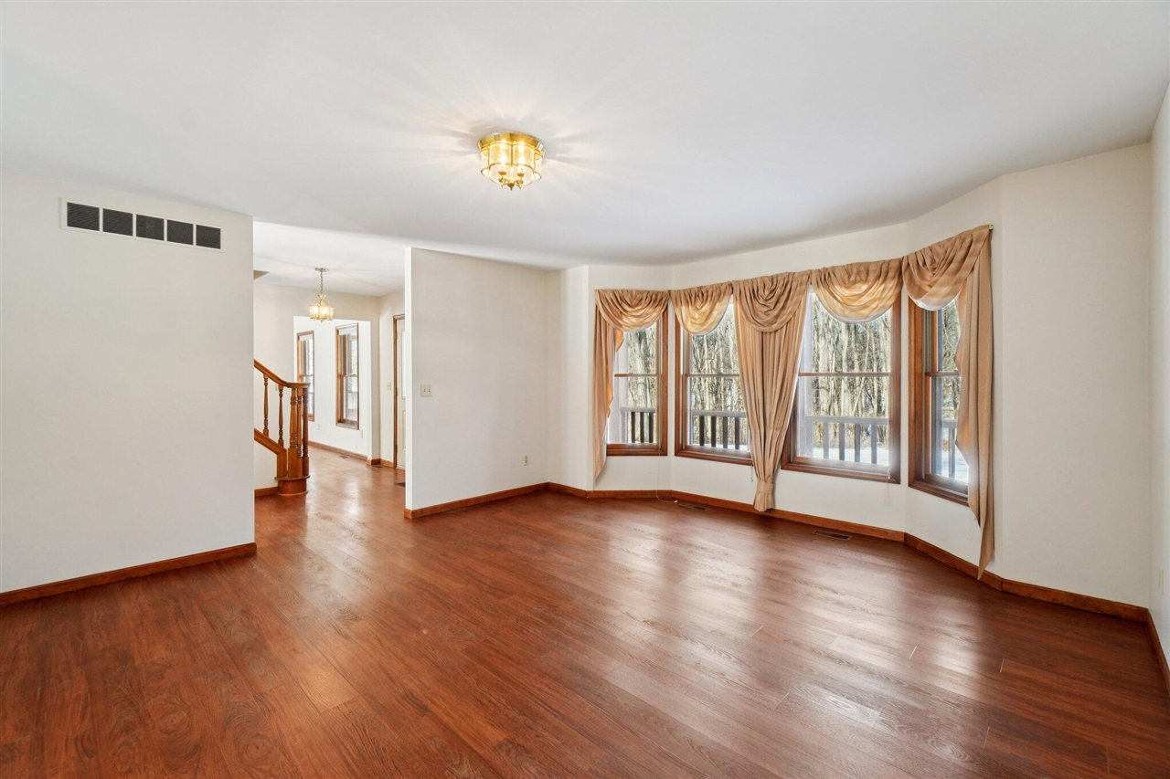 12627 N Territorial Road