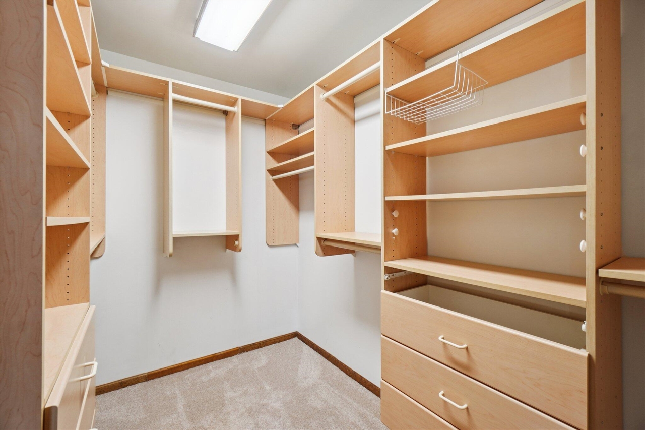 12627 N Territorial Road