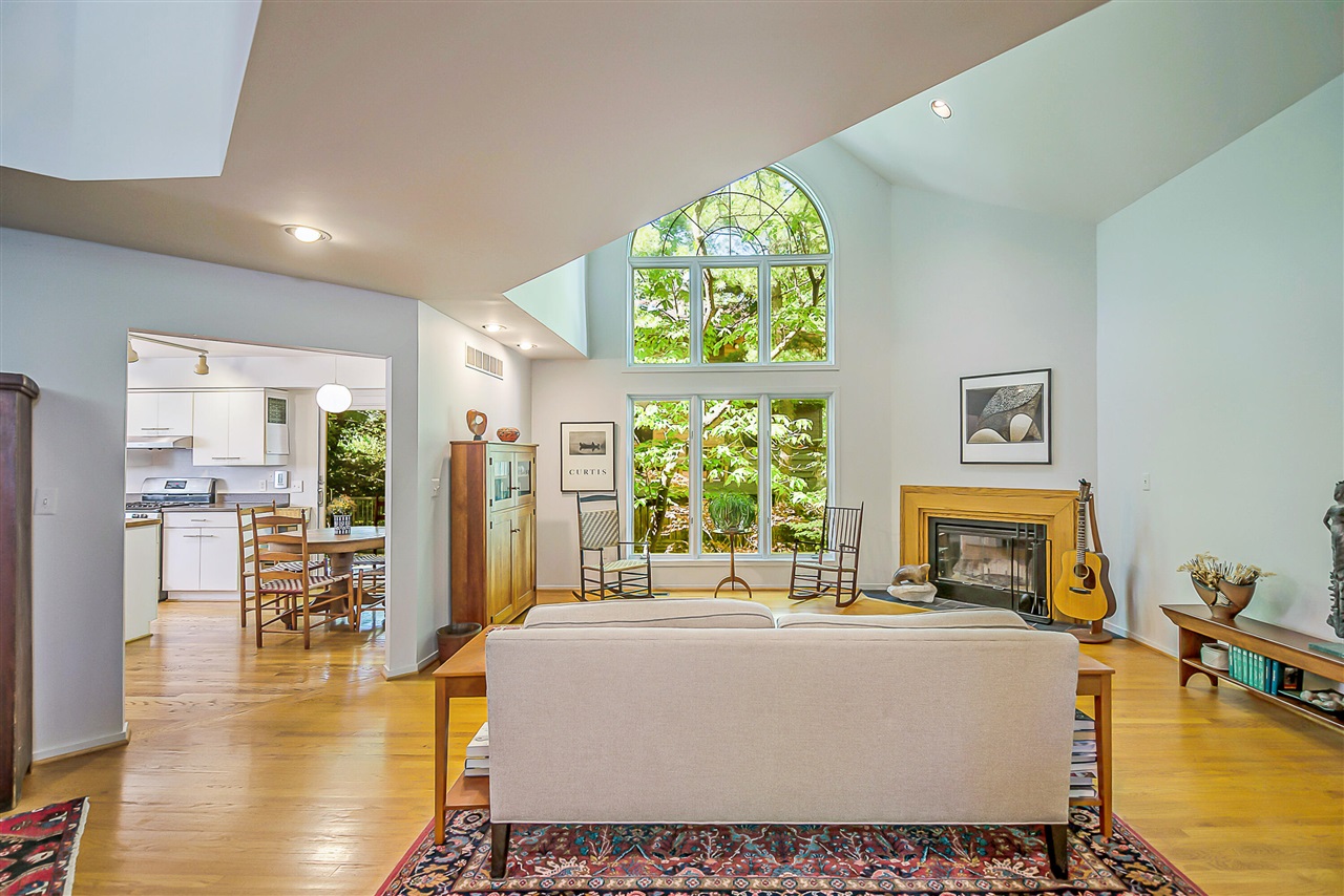 555 Glendale Circle