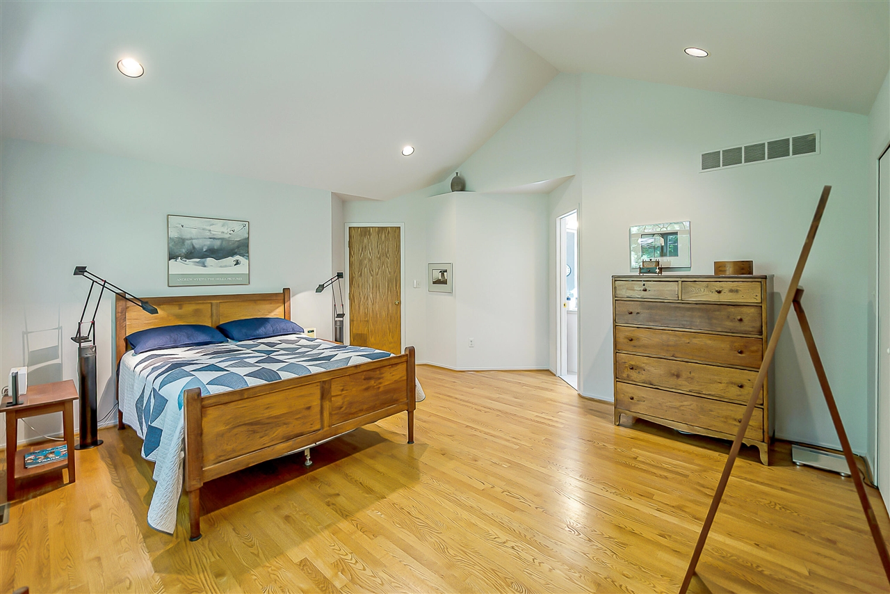 555 Glendale Circle
