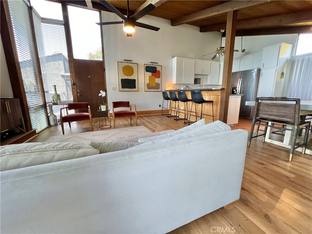 2101 Glenneyre Street C